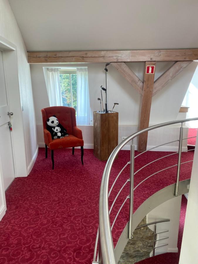 La Chambre Du Chateau De Bernalmont リエージュ エクステリア 写真