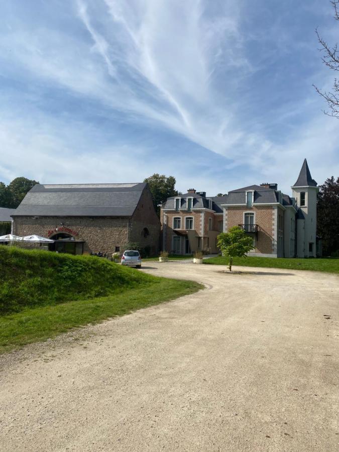 La Chambre Du Chateau De Bernalmont リエージュ エクステリア 写真