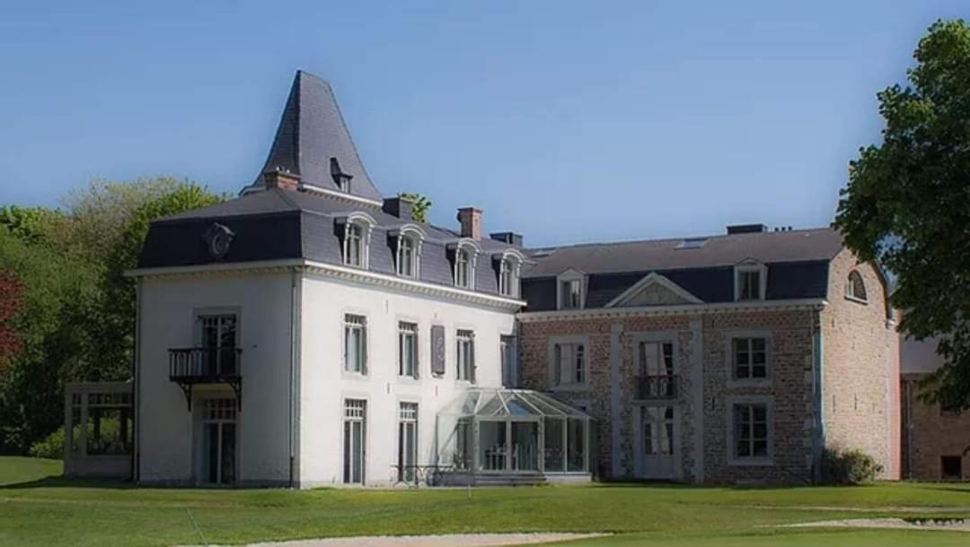 La Chambre Du Chateau De Bernalmont リエージュ エクステリア 写真