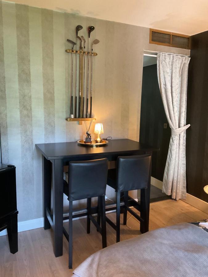 La Chambre Du Chateau De Bernalmont リエージュ エクステリア 写真